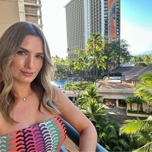 Meet your Posher, Whitney